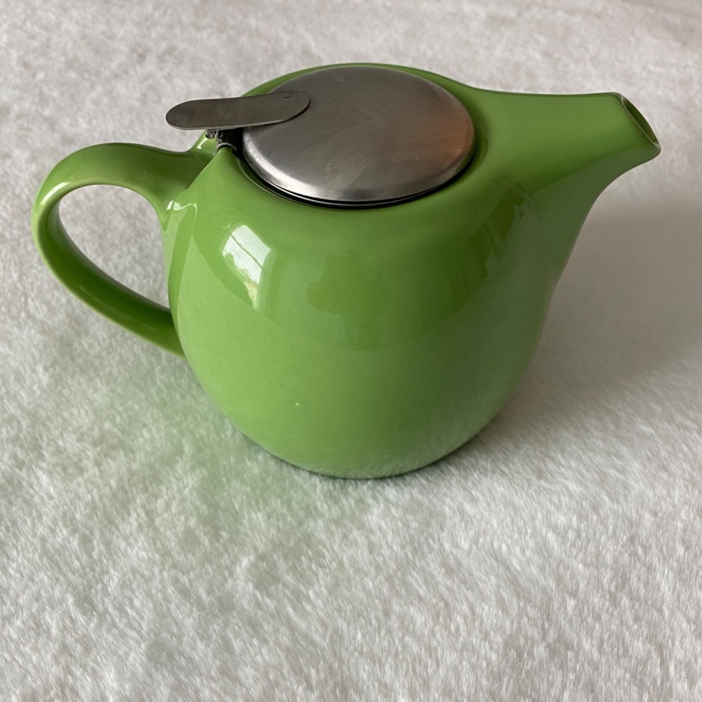 COPY - Ooh La la Tea Pot - 30 OZ. - New in Box!